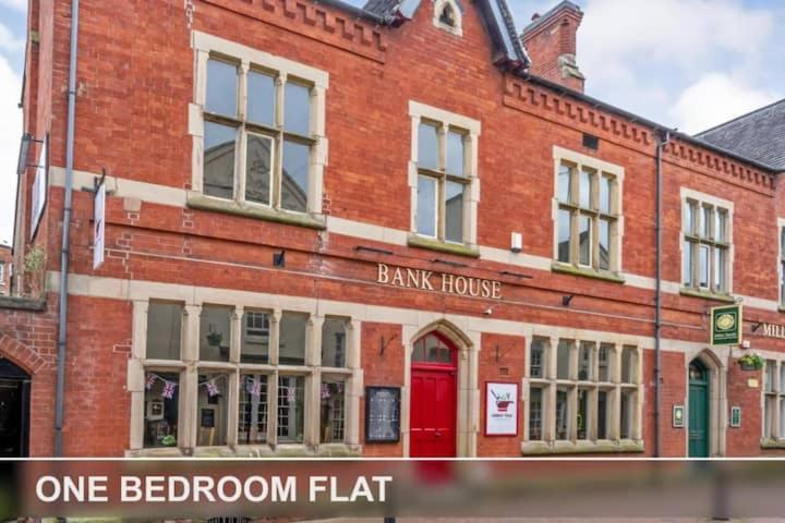 Bank House Apartments Stafford Town Centre Eksteriør bilde